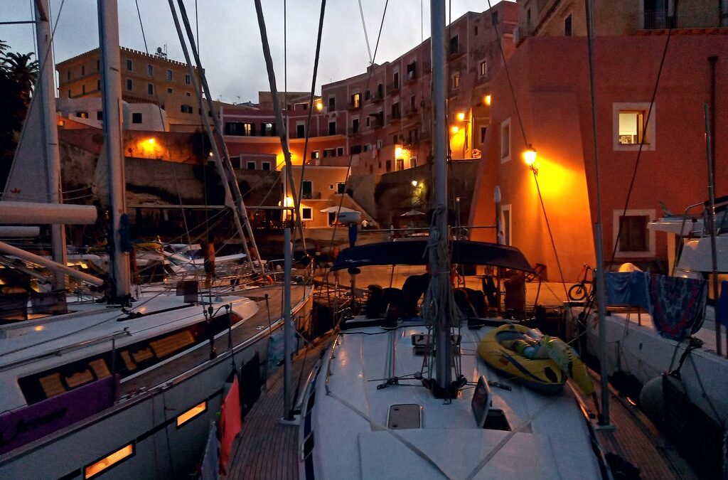 weekend 2 Giugno in barca a vela Ponza Palmarola e Ventotene