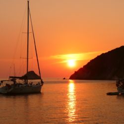 vacanze in barca a vela arcipelago toscano